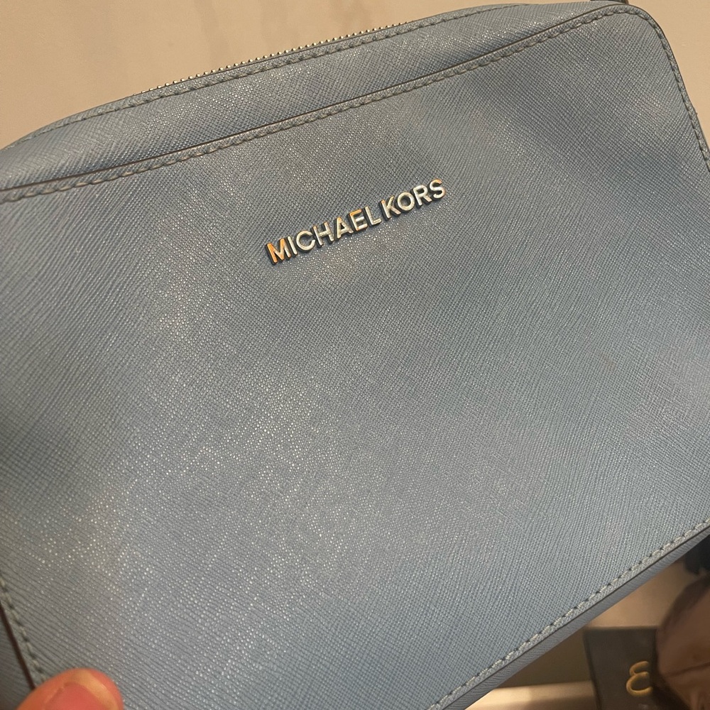 Michael Kors-cross body bag.